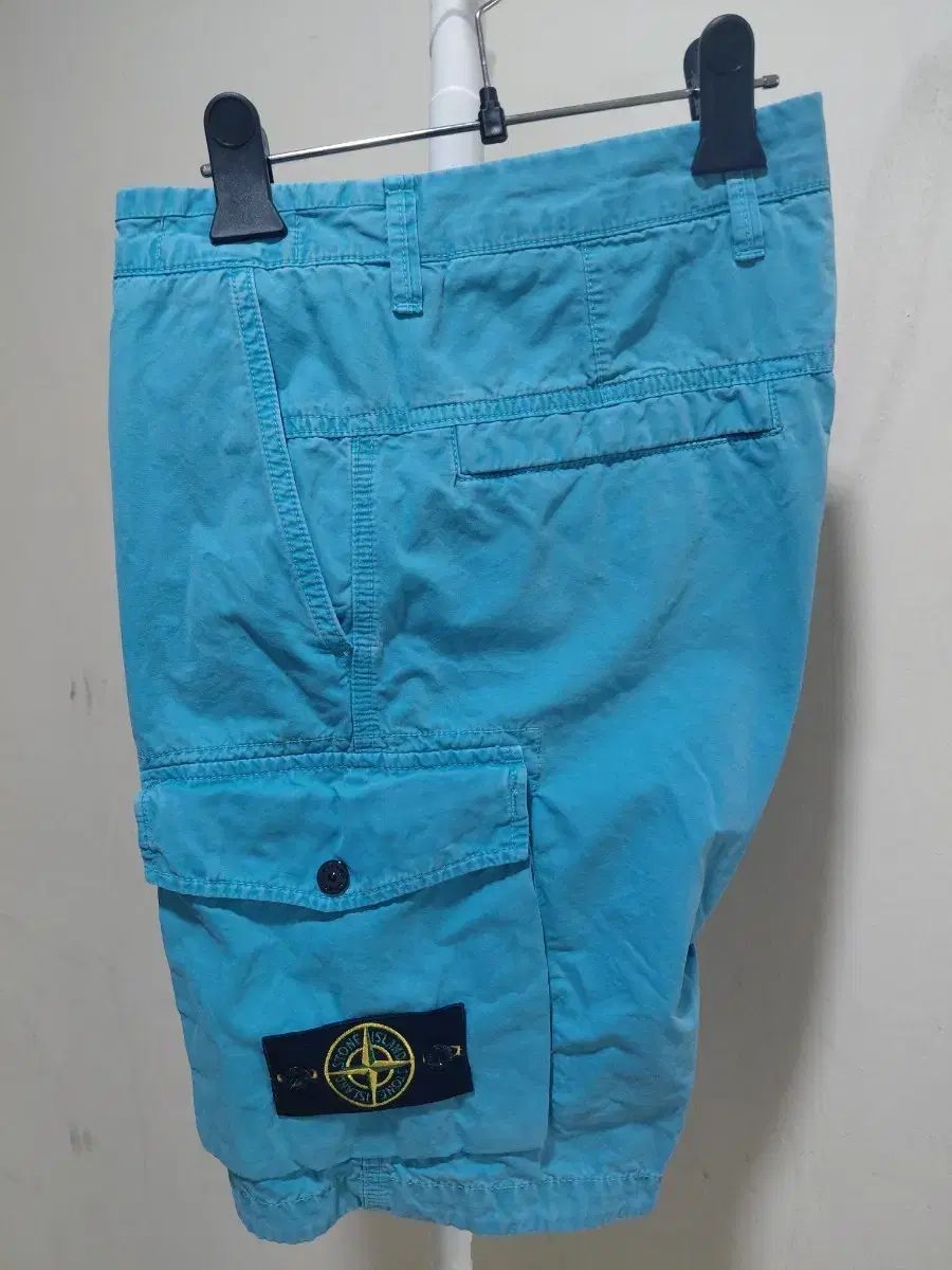 新品)ストーンアイランド バミューダ カーゴ パンツ