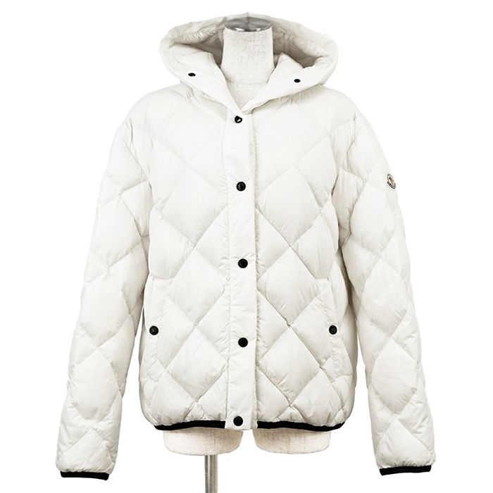 【美品】MONCLER モンクレール ショートダウンジャケット ARVOUIN サイズ 4 レディース 2022年製 ロゴ ワッペン ダイヤモンドキルティング フーデッド ナイロン100% アウター タグ付属 ホワイト 白 アルメニア製