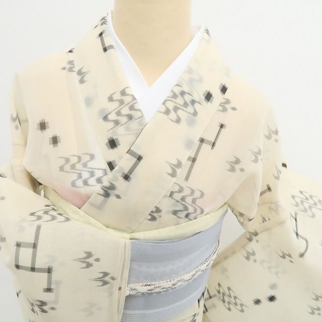 新品・夏琉球絣】紗紬 夏着物 正絹 仕付け糸付 証紙付 tomihisa“軽やか