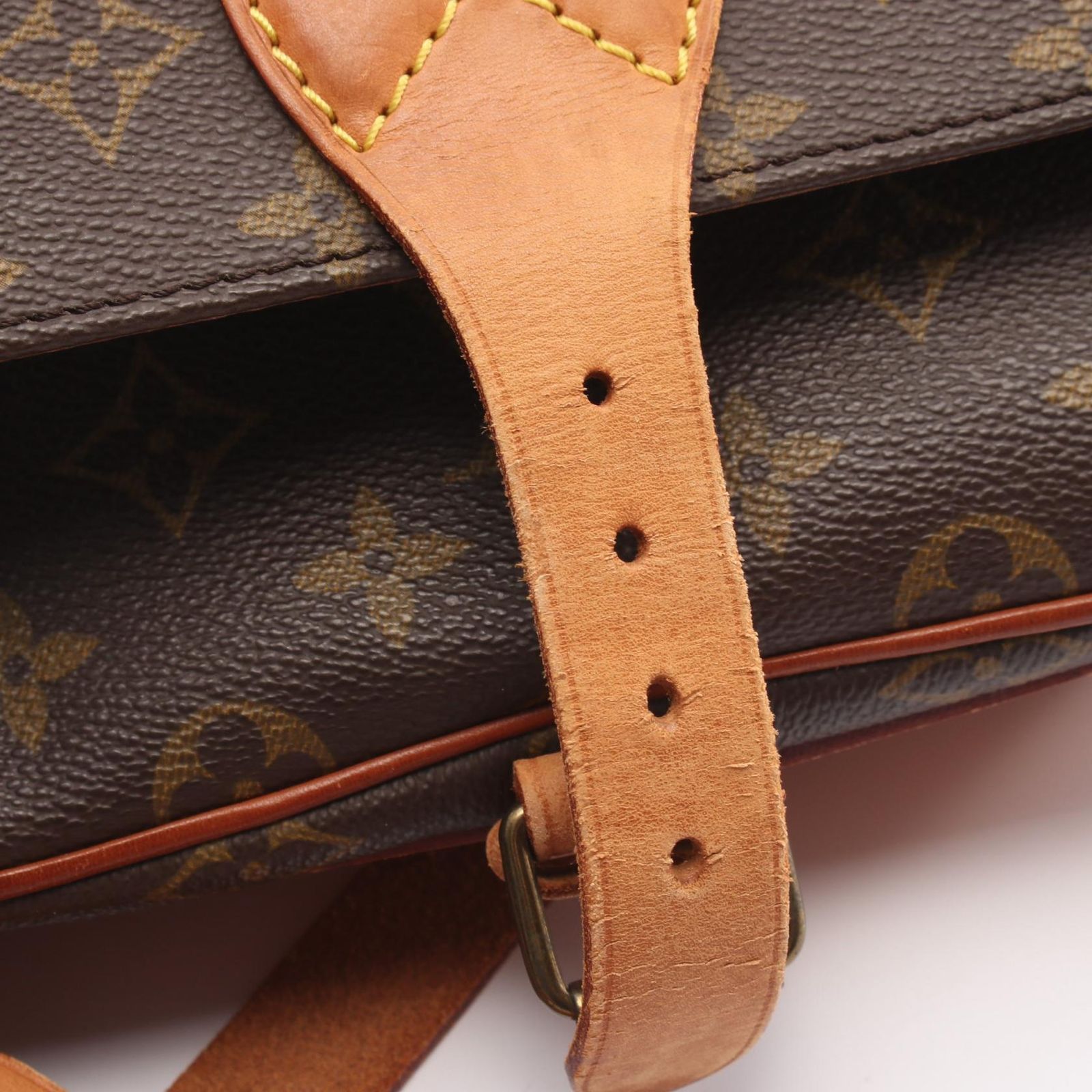 ルイ・ヴィトン LOUIS VUITTON ショルダーバッグ カルトシエールMM 