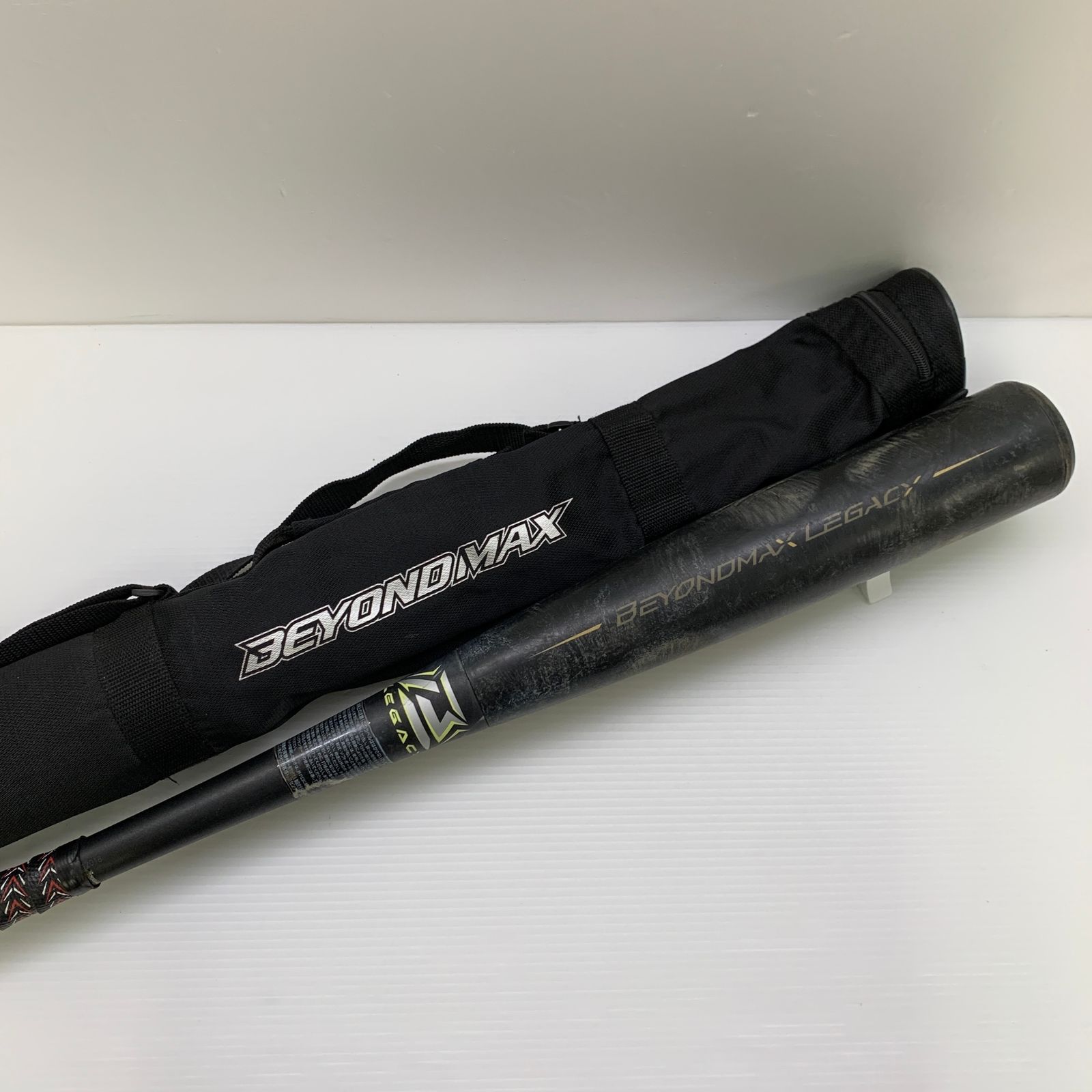 ミズノ MIZUNO ビヨンドマックスレガシー 軟式 大人 一般 FRP製バット 1CJBR164 中古 ケース付き 野球 8036