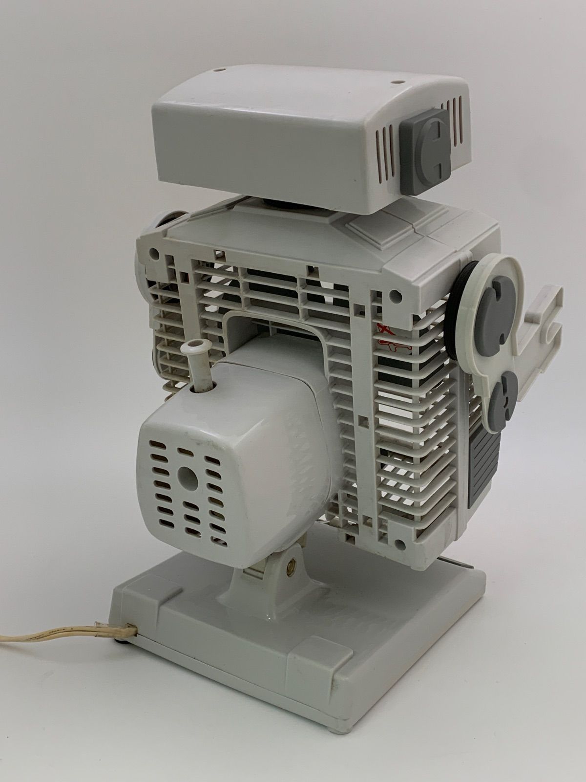 フォロー割対象商品】ロボット扇風機 beauty6 HF-15RTF - メルカリ