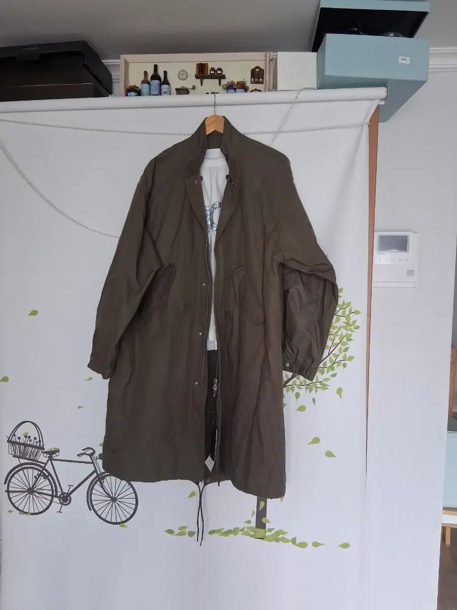 マウンテンパーカー アウター カーキ色 3XL ダウンジャケット 付き