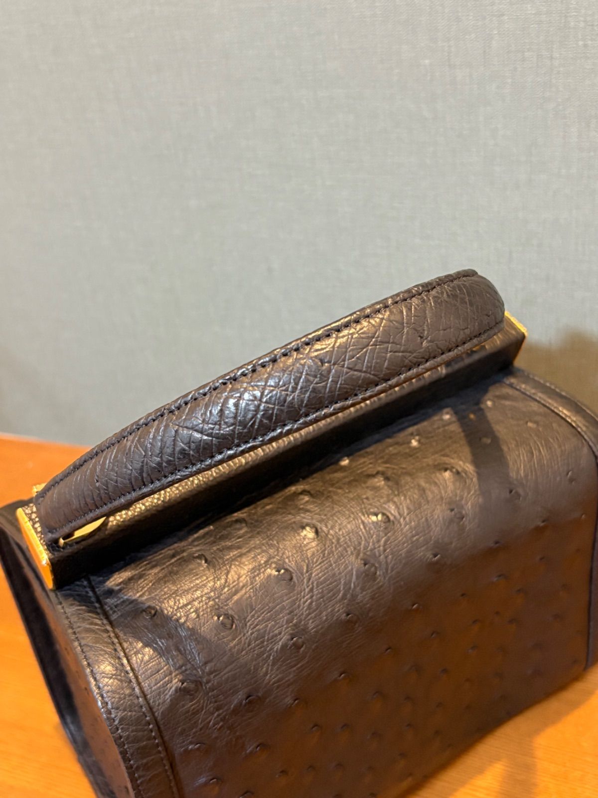 オーストリッチ レザー 本革 ブラック ゴールド金具 ハンドバッグ 