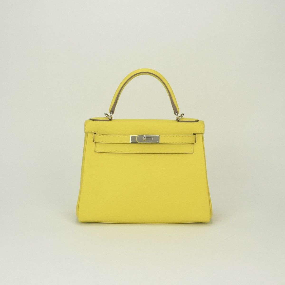 エルメス HERMES ケリー28 ケリー 28 バッグ トートバッグ ショルダーバッグ エバーカラー ライム Lime イエロー yellow 黄 シルバー金具 ハンドバッグ エヴァーカラー V字金具 2Way
