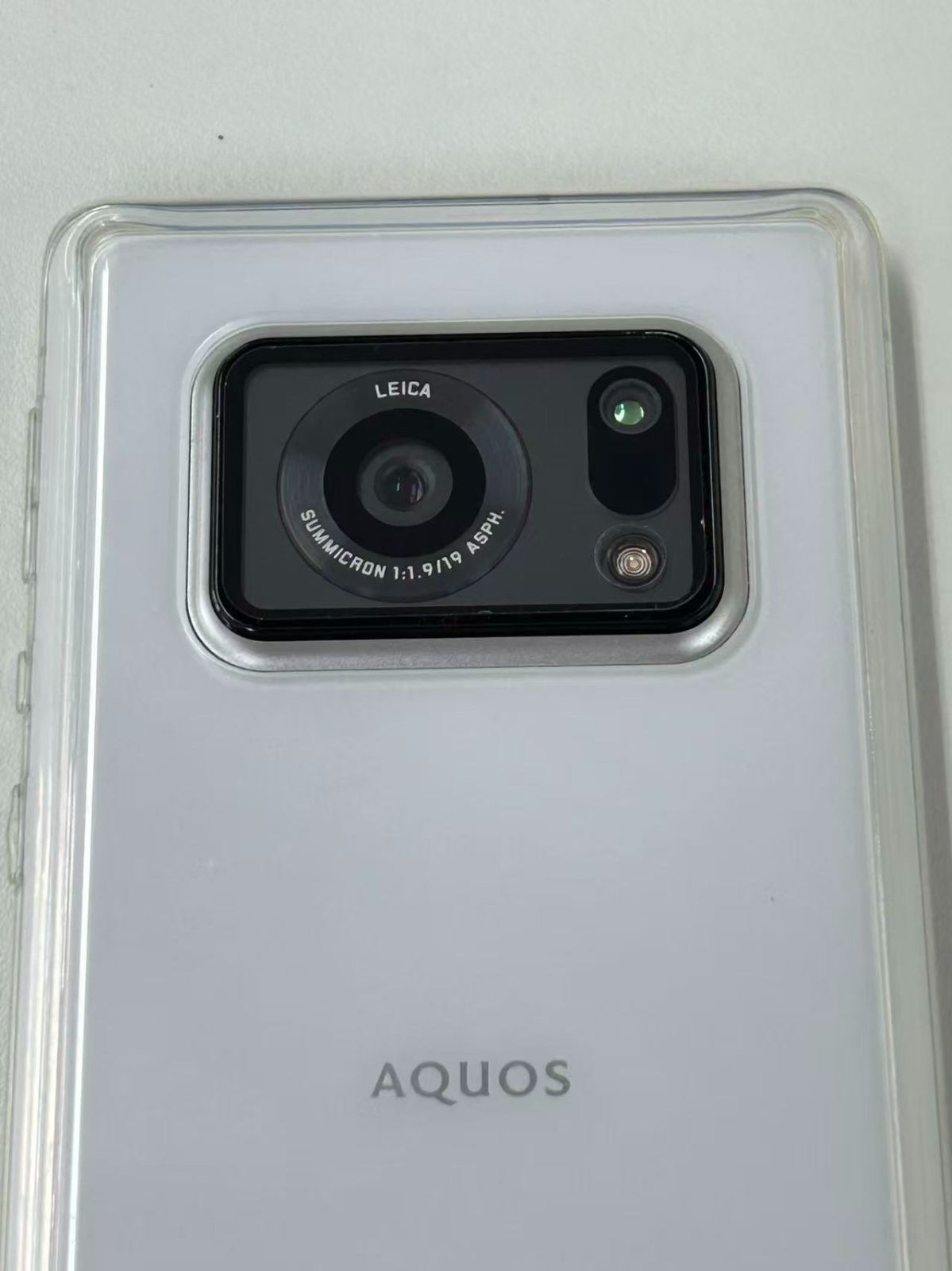 AQUOS R6 ホワイト A101SH 訳あり - メルカリ