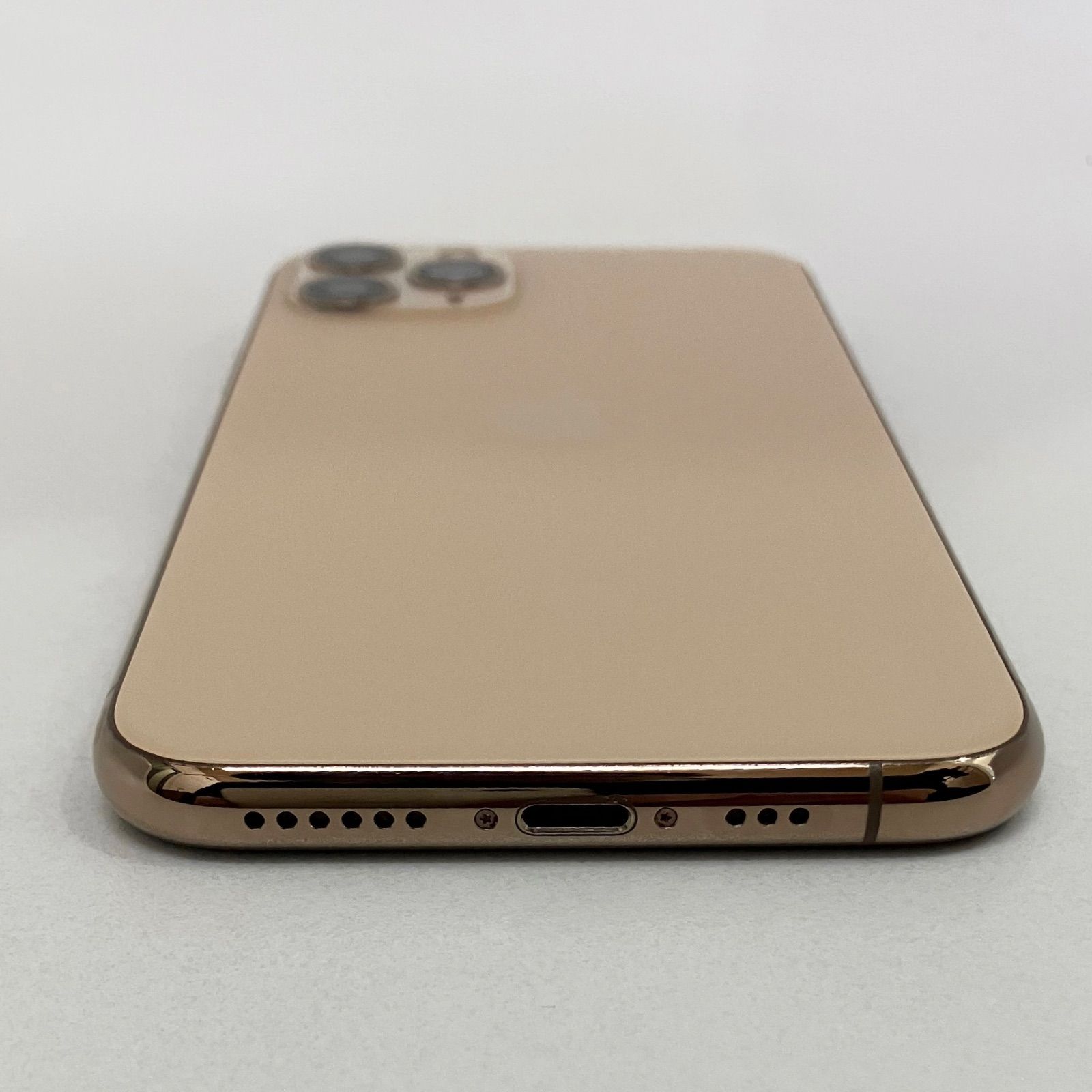 美品】iPhone11Pro 64GB ゴールド SIMフリー - メルカリ