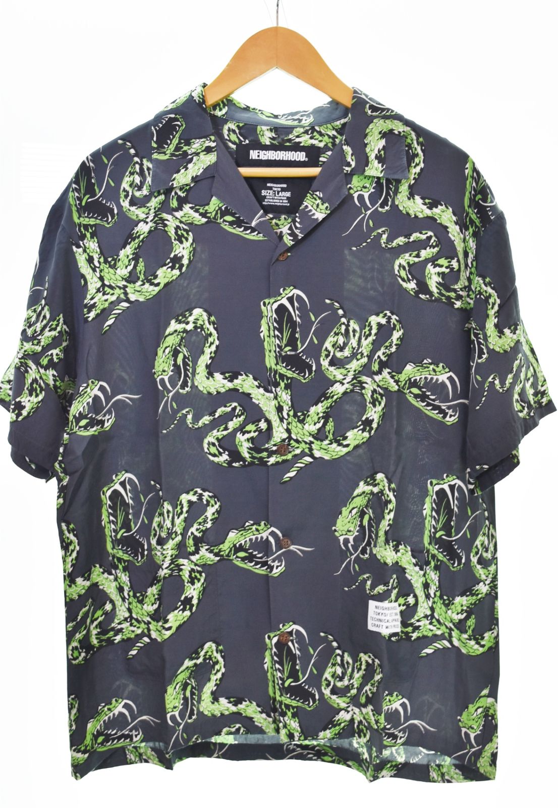 ネイバーフッド NEIGHBORHOOD ALOHA. RATTLESNAKE / R-SHIRT. SS アロハシャツ 201TSNH-SHM08 半袖シャツ グレー Lサイズ 103MT-4795