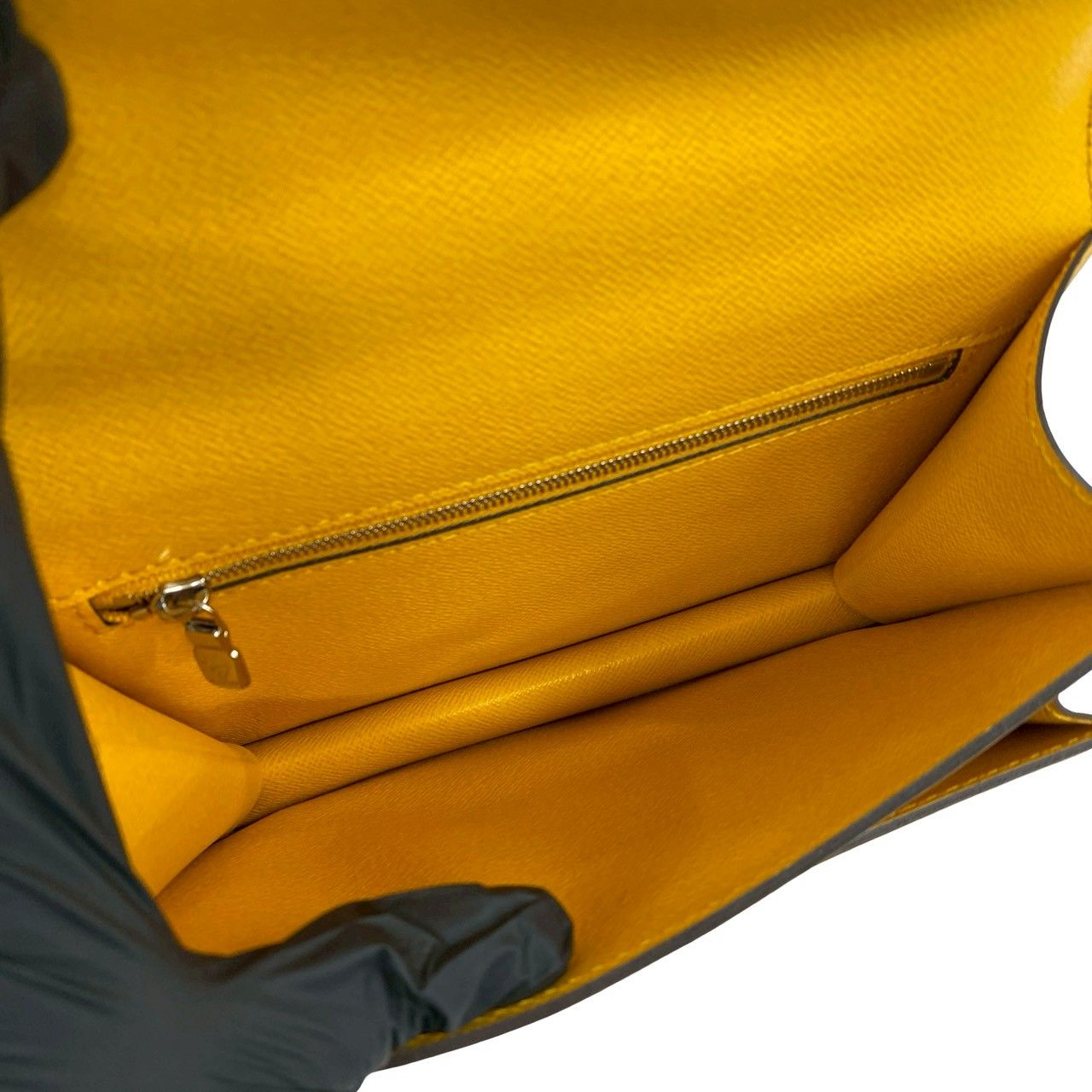 極 美品 LOUIS VUITTON ルイヴィトン モンソー BB エピ レザー 本革