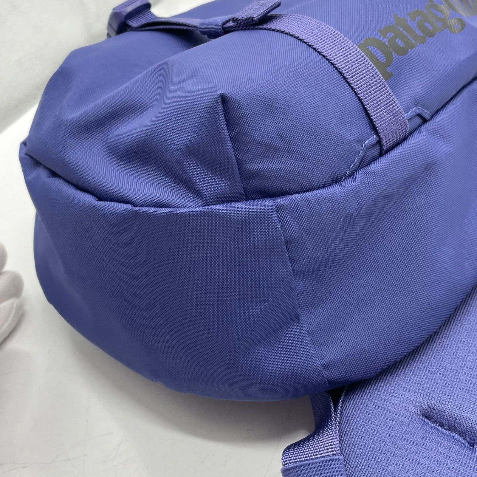 BN9138○patagonia パタゴニア アトム・スリング8L ボディバッグ