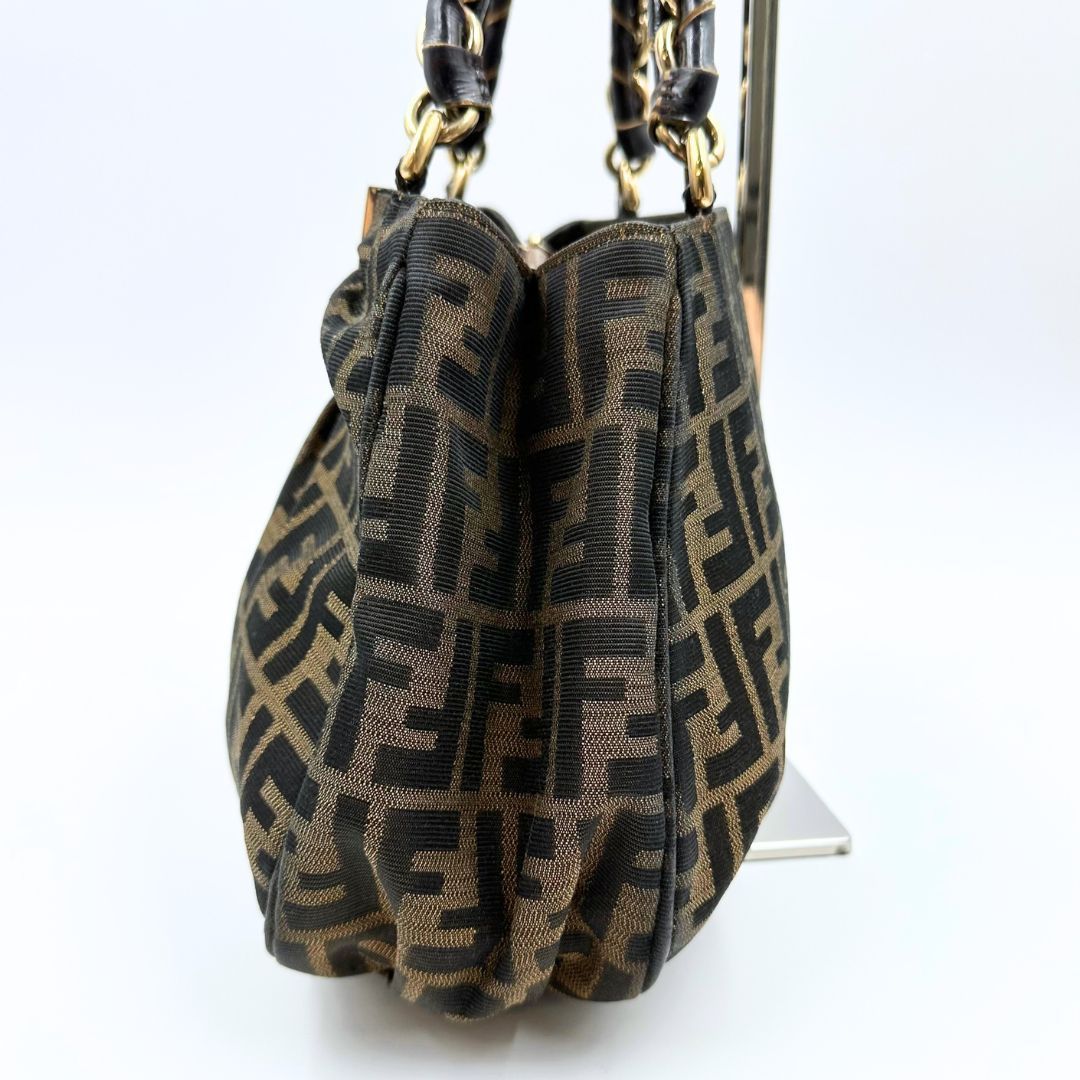 美品】Fendi ズッカ ミア チェーン ハンドバッグ - メルカリ