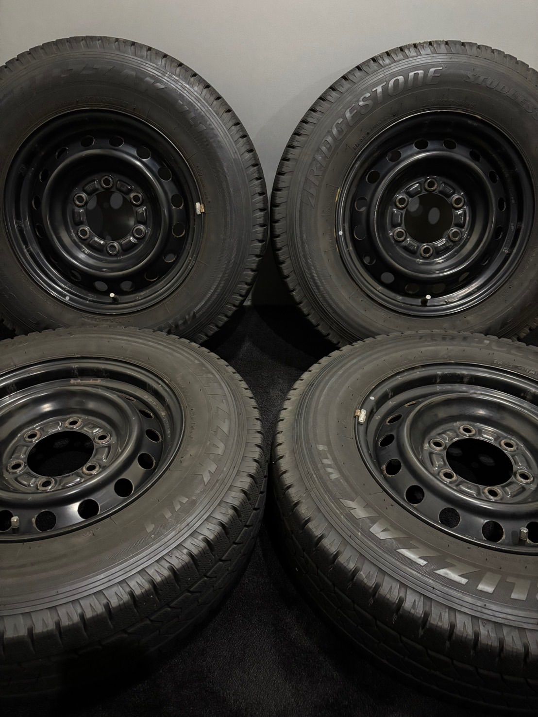 ★195/80R15 107/105L LT BRIDGESTONE/VL1 22年製 トヨタ 200系 ハイエース 純正 15インチ 6J +35 139.7 6H スタッドレス 4本 (南4-M522)