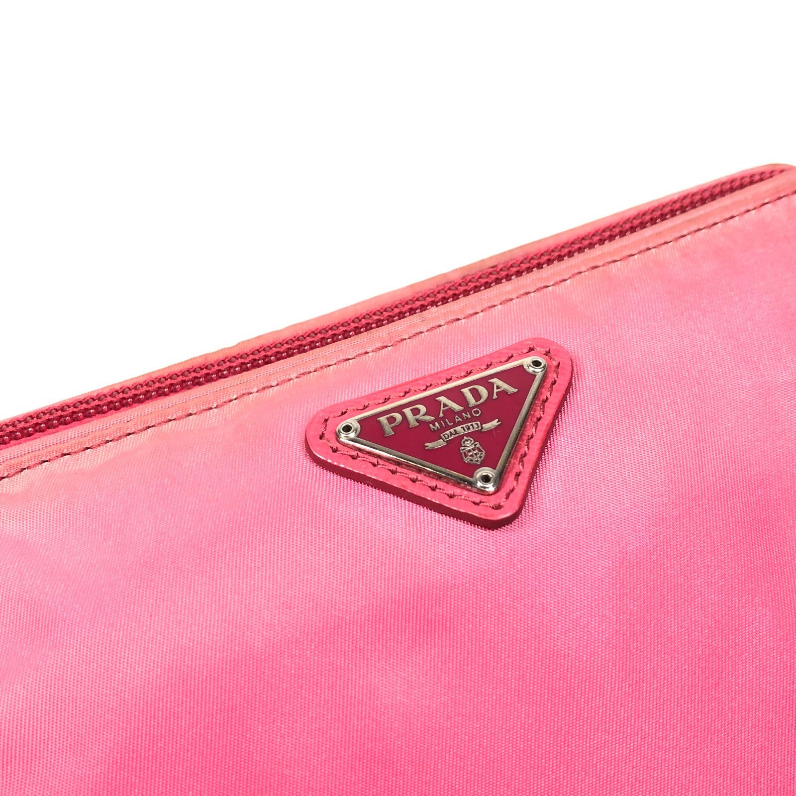 プラダ】本物 PRADA ポーチ 三角ロゴプレート トライアングル 小物入れ