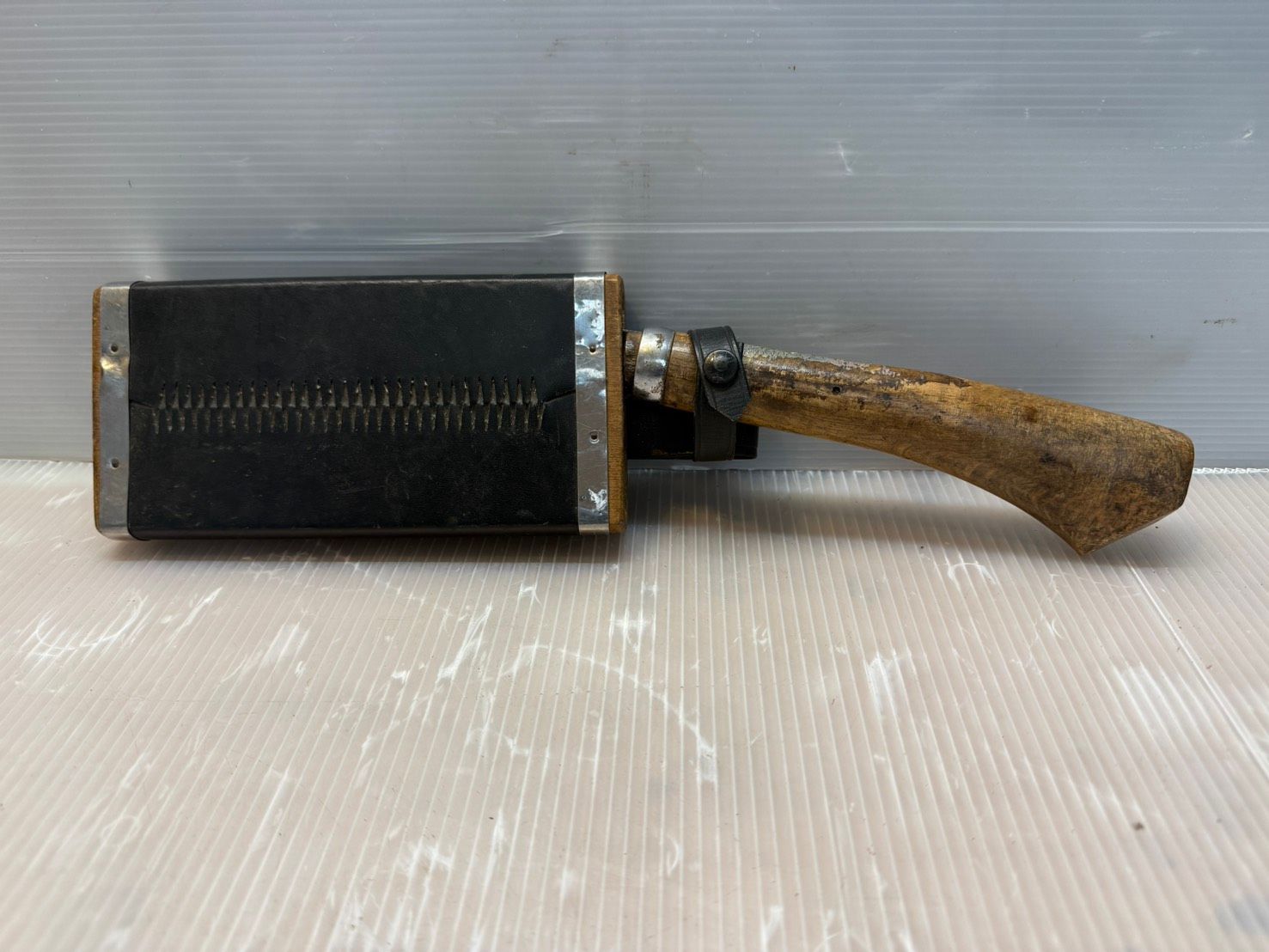 S04974 土佐飛龍 鉈 なた 斧 刃渡り 約 16 cm 園芸用品 送料無料S04974 土佐飛龍 鉈 なた 斧 刃渡り 約 16 cm 林業