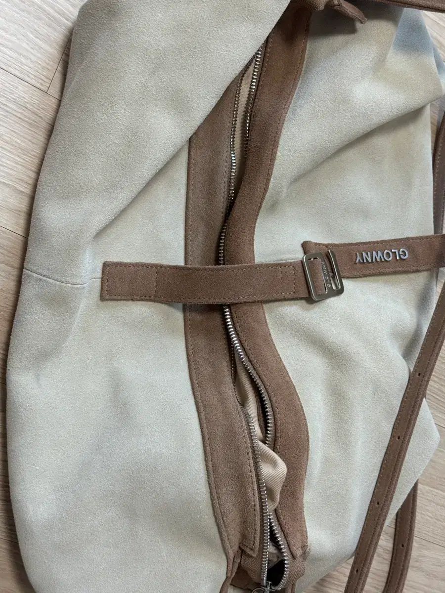GLOWNY グロウニー スウェード HOBO BAG