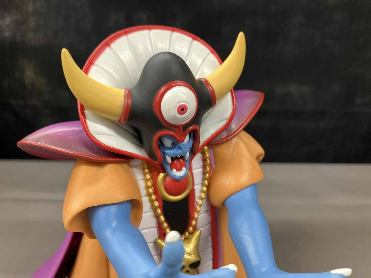 タイトー ゾーマ AM 伝説の魔王フィギュア ドラゴンクエスト - メルカリ