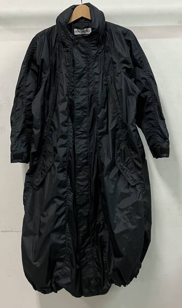 ISSEY MIYAKE イッセイミヤケ IM31FA406 その他コート パラシュートコート ロング サイズ1 ブラック 日本製