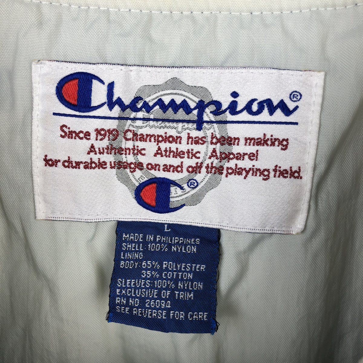 古着 90年代 チャンピオン Champion カレッジ Vネック ナイロンプル