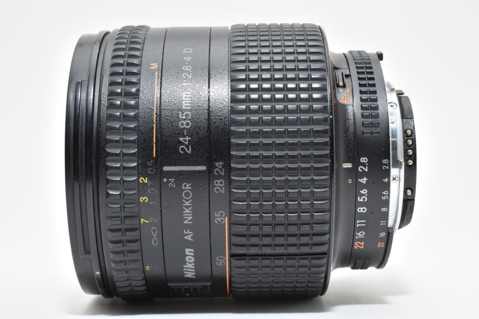 nikonレンズ 24-85mm f/2.8-4 D レビュー】Nikon AI AF Zoom-Nikkor 24