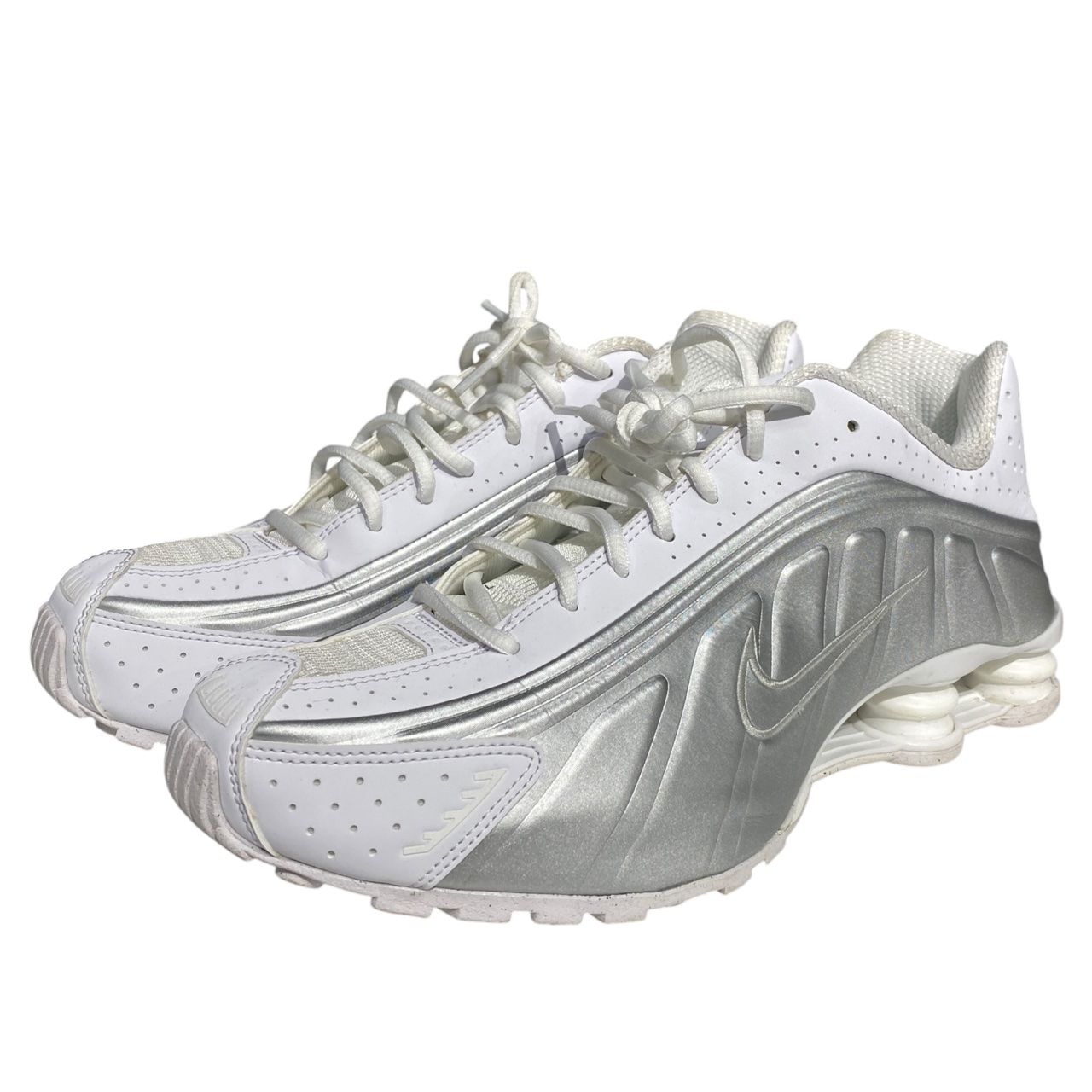 ☆ナイキ スニーカー ナイキ ウィメンズ ショックス R4 AR3565-101 ホワイト アンド メタリックシルバー 28.5cm NIKE