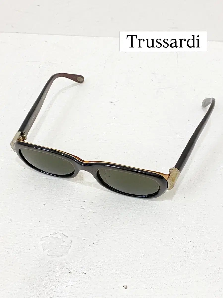 Trussardi EYES グレーブラウン TR1021 サングラス 7,626円