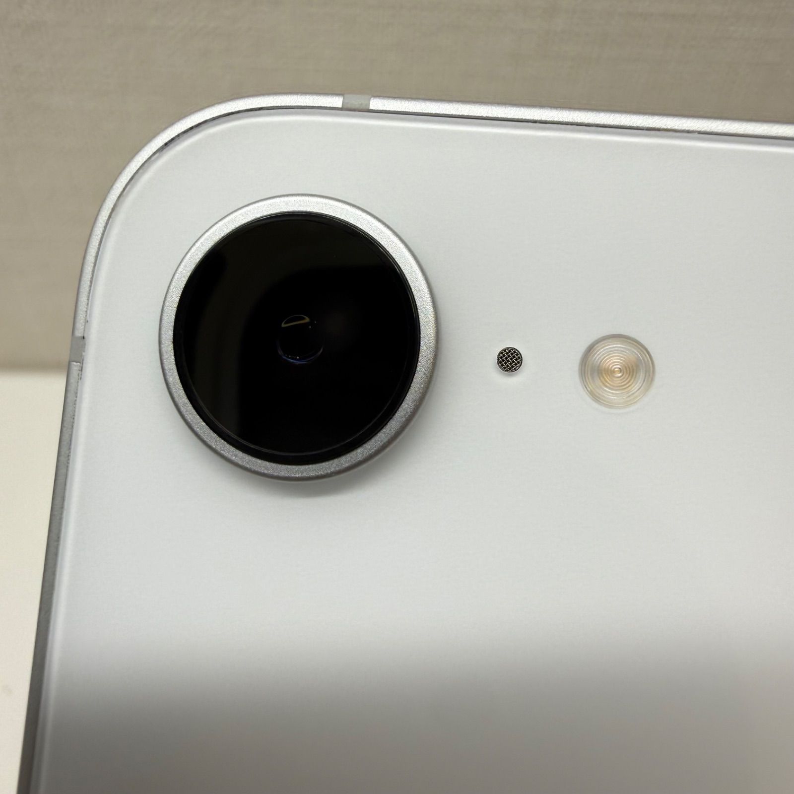 iPhone16e 128GB バッテリー100% Apple - メルカリ