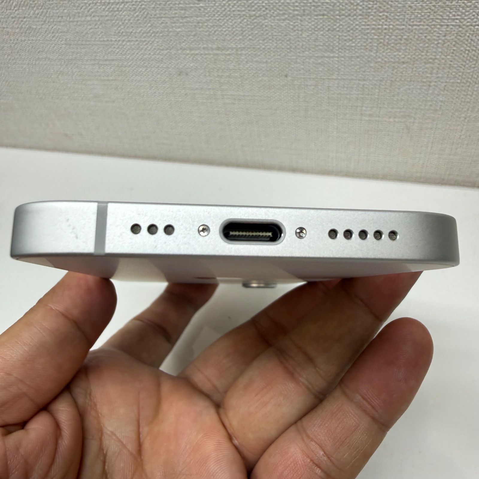 iPhone16e 128GB バッテリー100% Apple - メルカリ
