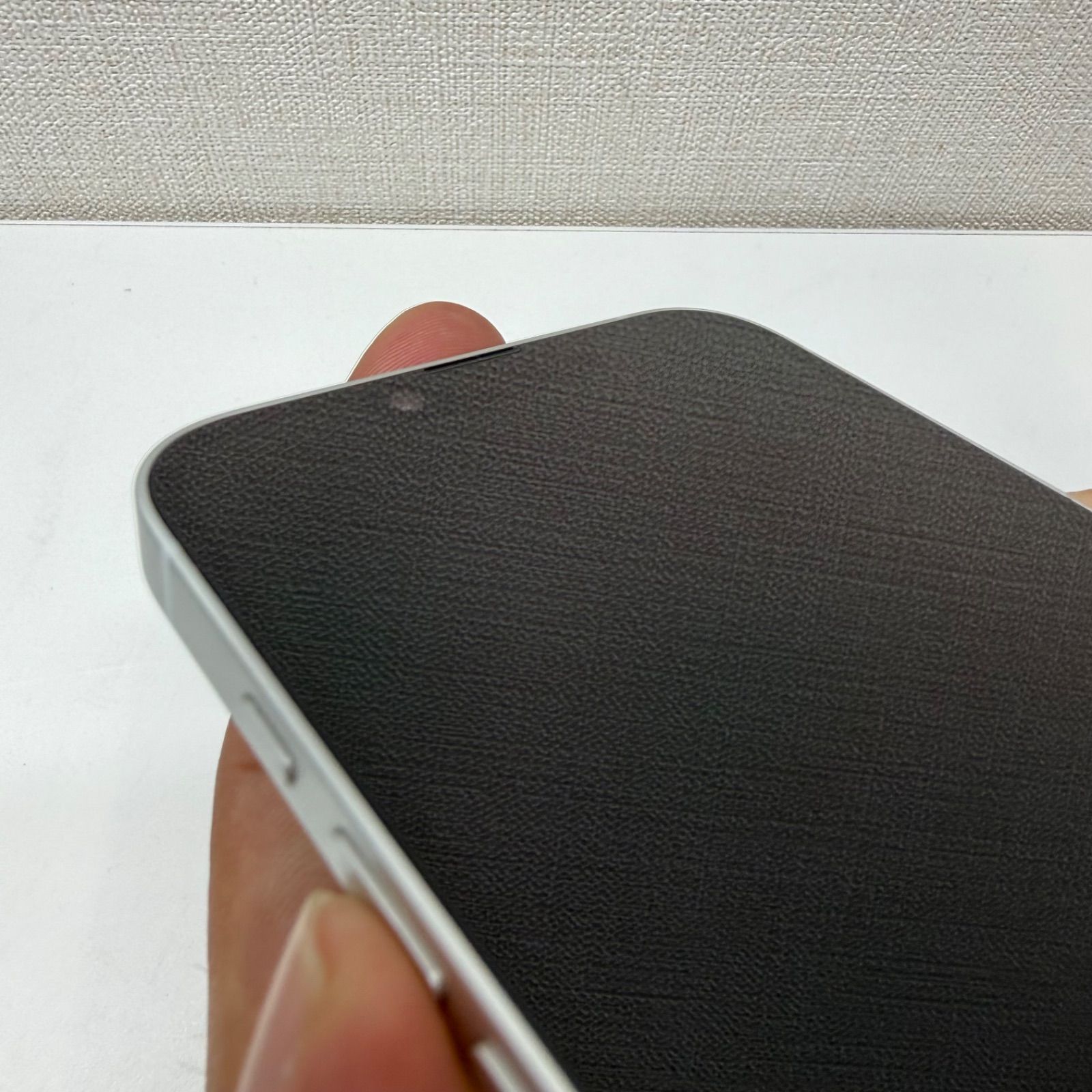 iPhone16e 128GB バッテリー100% Apple - メルカリ
