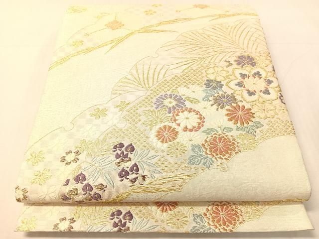 平和屋着物●六通柄袋帯　唐織　雪芝花文　金糸　鈴乃屋扱い　正絹　逸品　CABJ0484vp