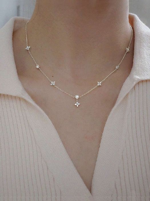 ジュエリー レディース ネックレス 1個 レディース 925スターリングシルバー ヴィンテージ 繊細な花 ジルコニア ネックレス、フェスティバルや日常着に適しており、ギフトとしても使えます