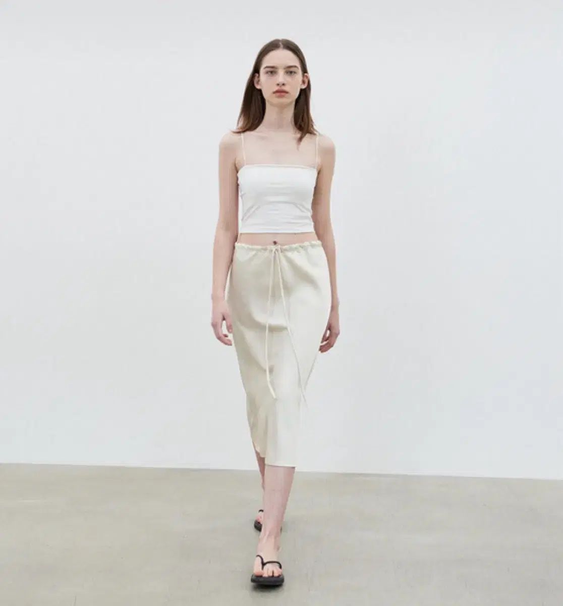 ハベク Soft satin skirt Beige
