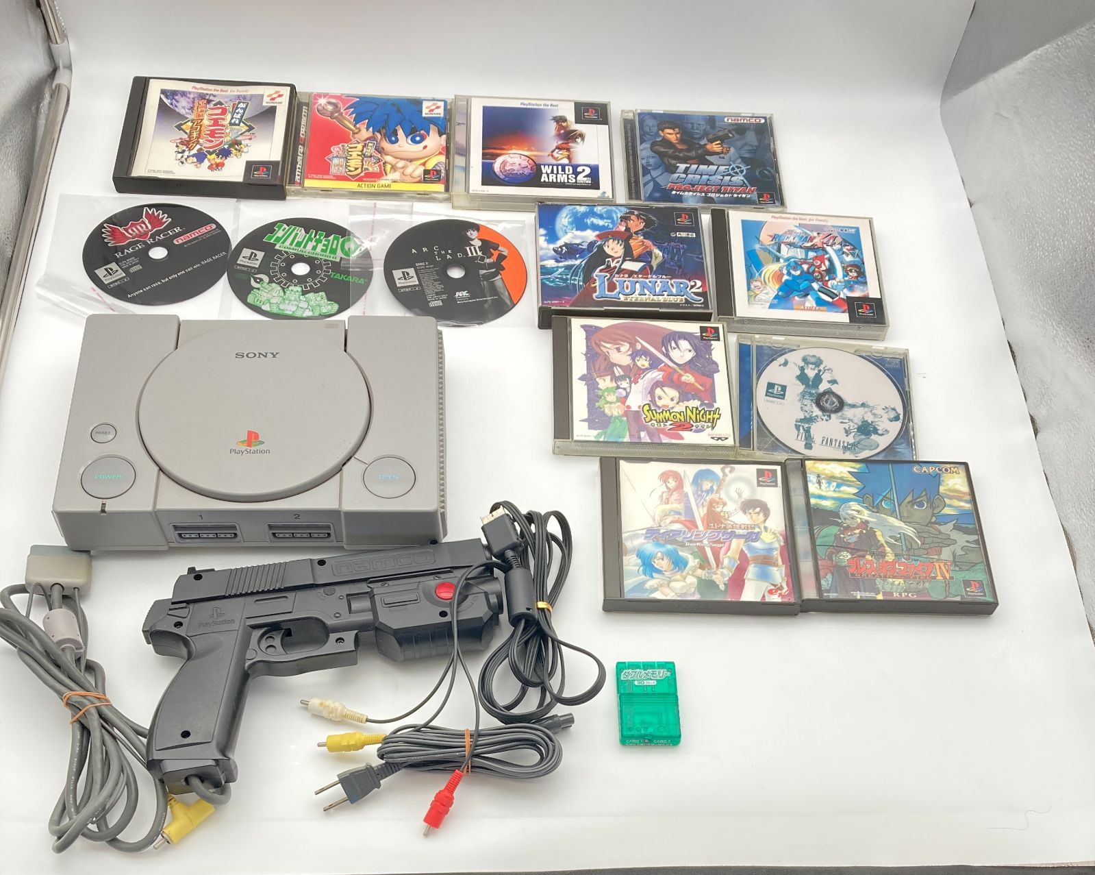 初代PlayStation（プレイステーション）本体、周辺機器、および名作レトロゲームソフト　一式