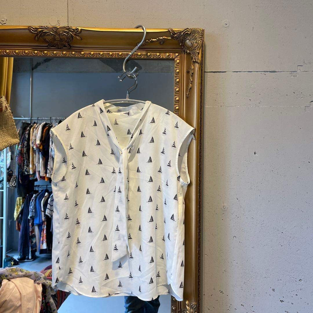 50 アルアバイル allureville 総柄 ブラウス シャツ ボウタイ お呼ばれ　デート　オブラウス シャツ トップス　レディース　blouse　shirt　Tops　ladies　ィスカジュアル　食事会　ヨット　blouse　shirt　ノースリーブ
