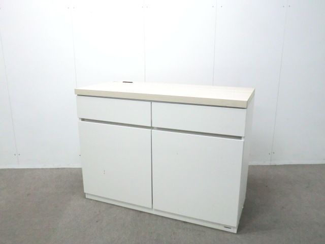 オカムラ 木目調 キッチンキャビネット