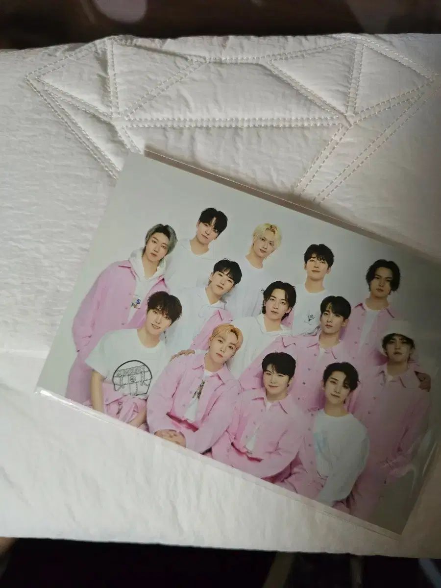 SEVENTEEN 2022 CARAT LAND クロスバッグ SEVENTEEN 2022 CARAT 【公式