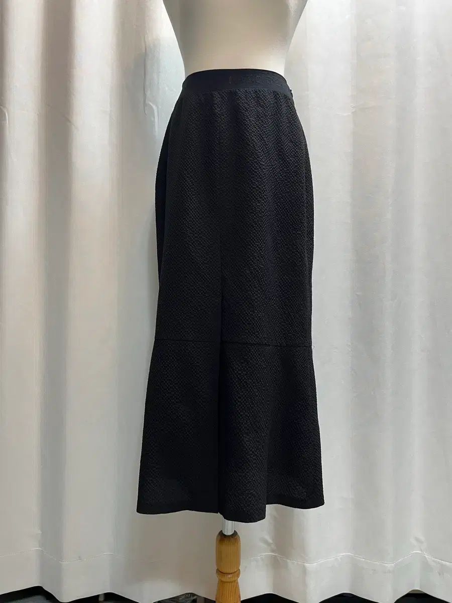 22年TIME タイム テクスチャ フレア ロング丈スカート 67-98 ブラック 新品服級