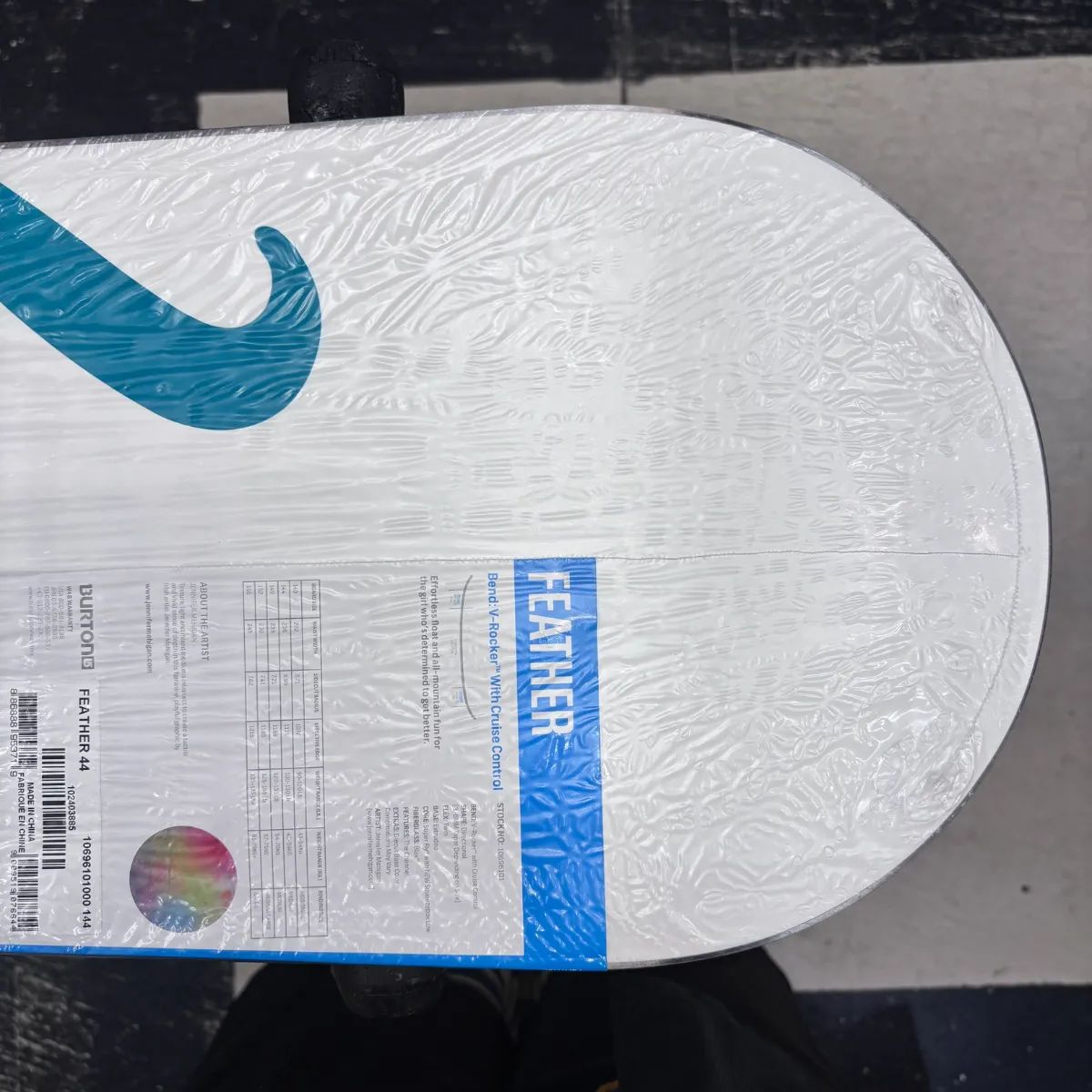 BURTON FEATHER 144cm 使用数回の美品になります。 BURTON】feather フェザー スノーボード 144cm 板のみ 2026年最新