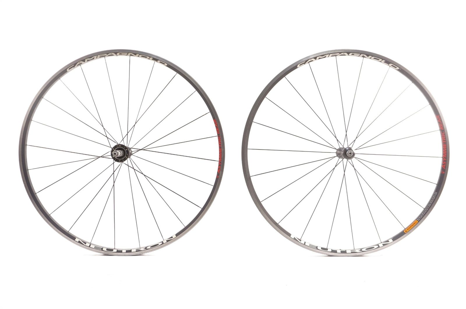 CAMPAGNOLO 「カンパニョーロ」 NEUTRON ホイールセット / バイチャリ中目黒店