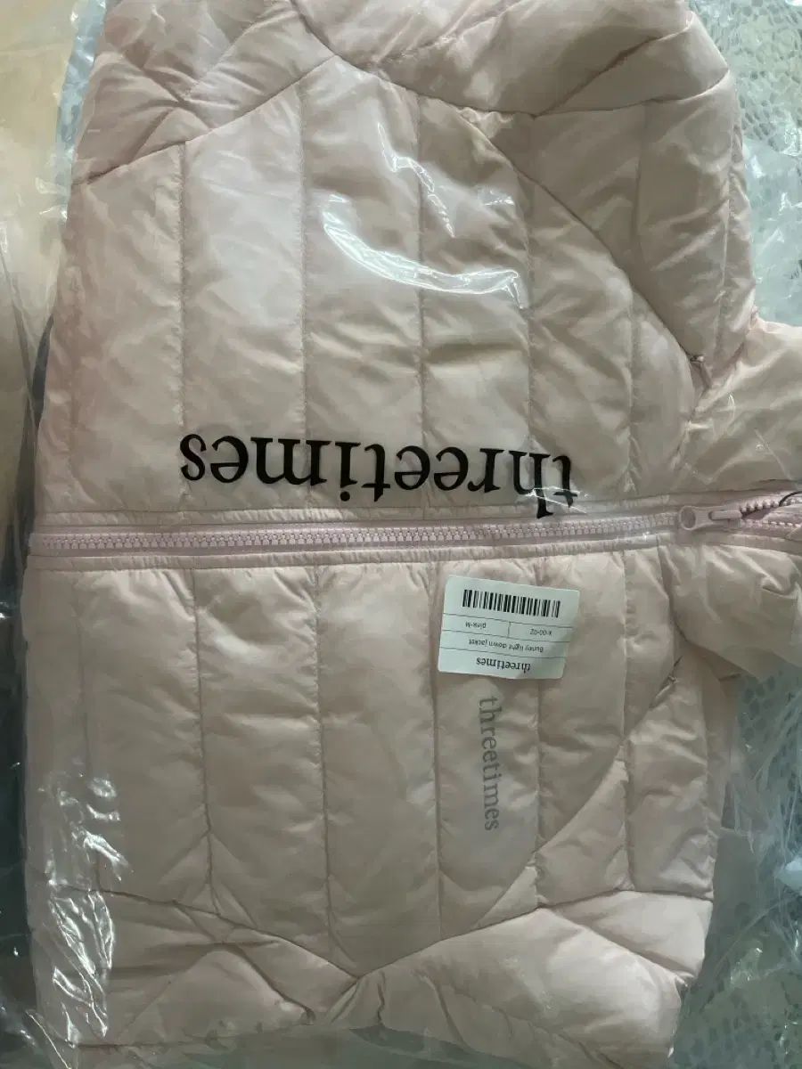 スリータイムズ bunny light down jacket