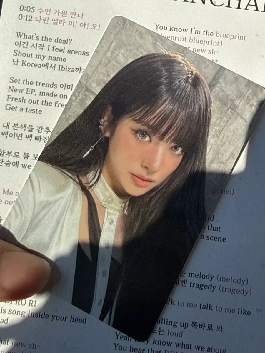宮尾 MEOVV BITE NOW 公開放送 2週目トレカ アナ