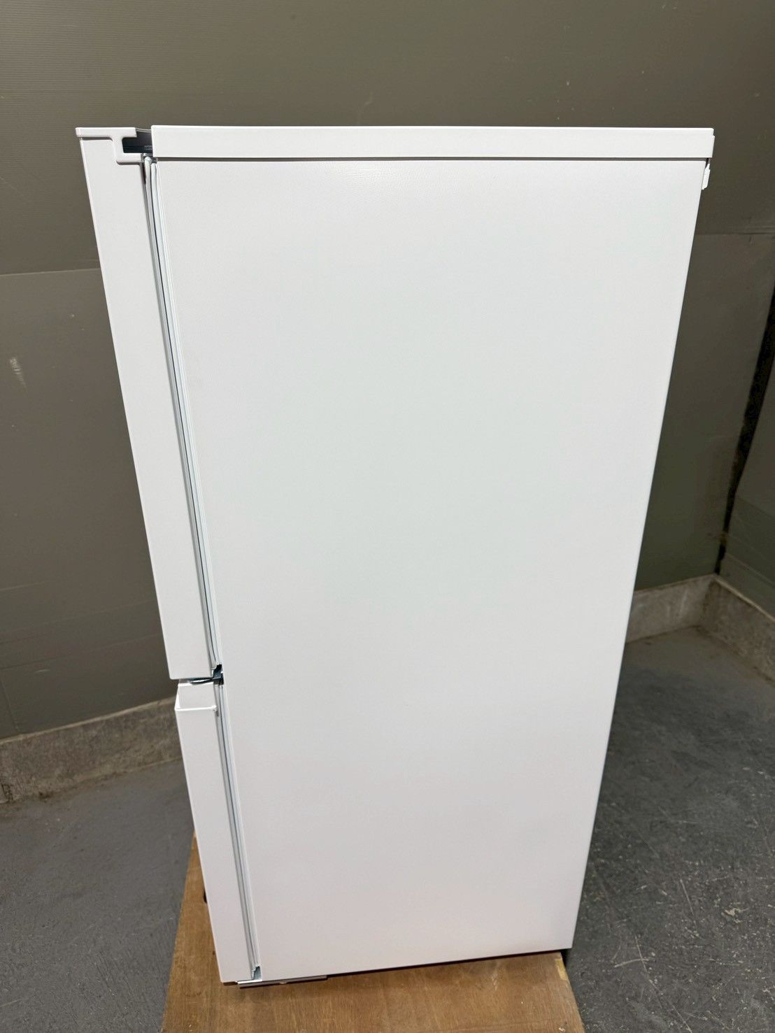 Haier ハイアール ノンフロン冷凍冷蔵庫 OBBR-121A 2025年製 NB060088◇Haier ハイアール◇ノンフロン冷凍冷蔵庫 2025年製 2D ドア