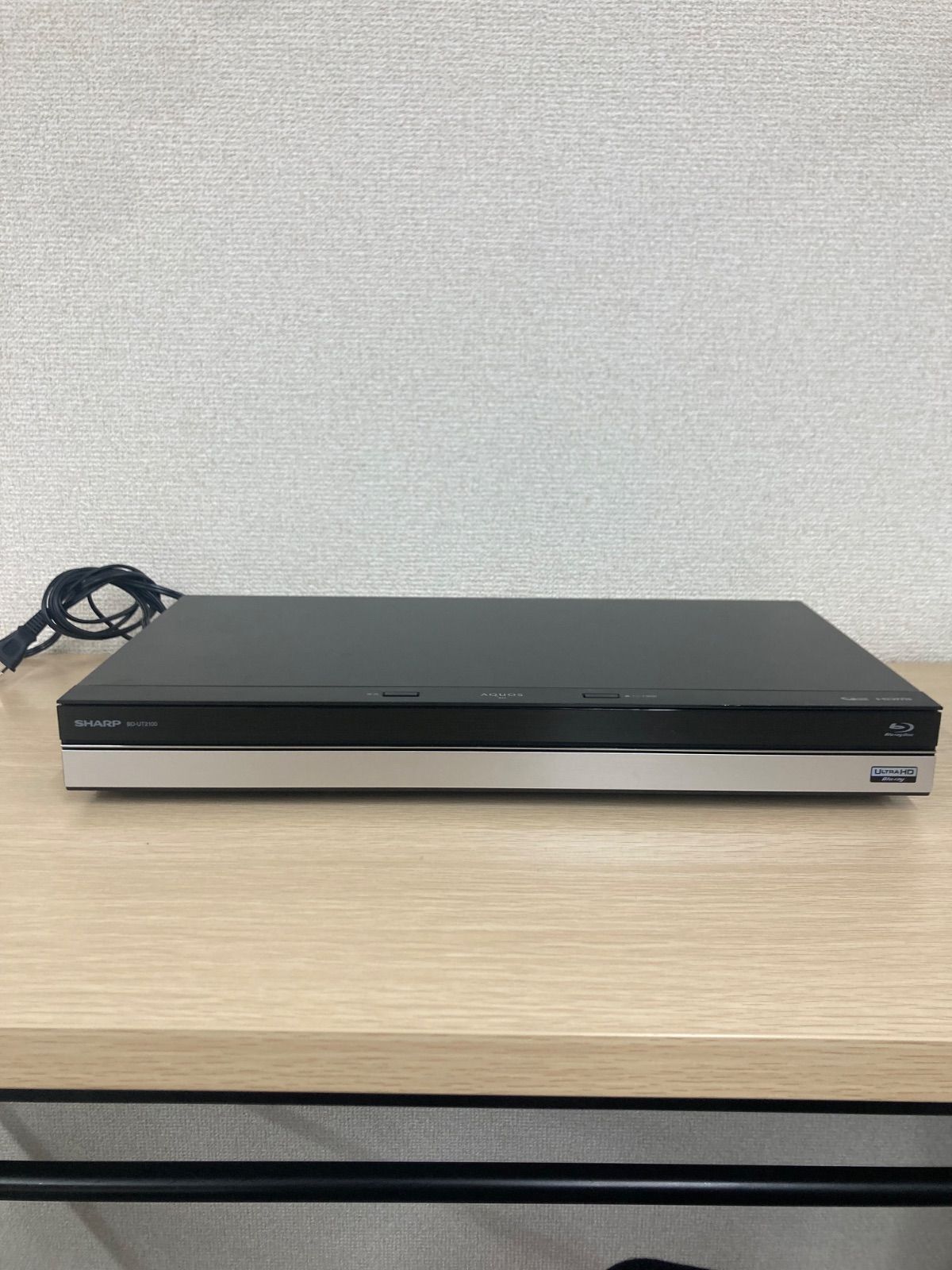 ！【通電確認済み動作未確認】AQUOSブルーレイレコーダー BD-UT2100 2017年製　【電化製品1】【10】