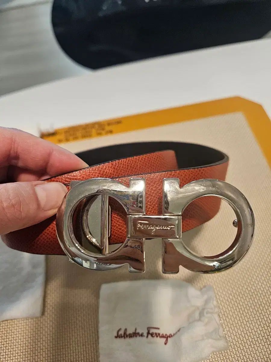 (正規品) FERRAGAMO フェラガモ ガンチーニ 羊 リバーシブル ベルト