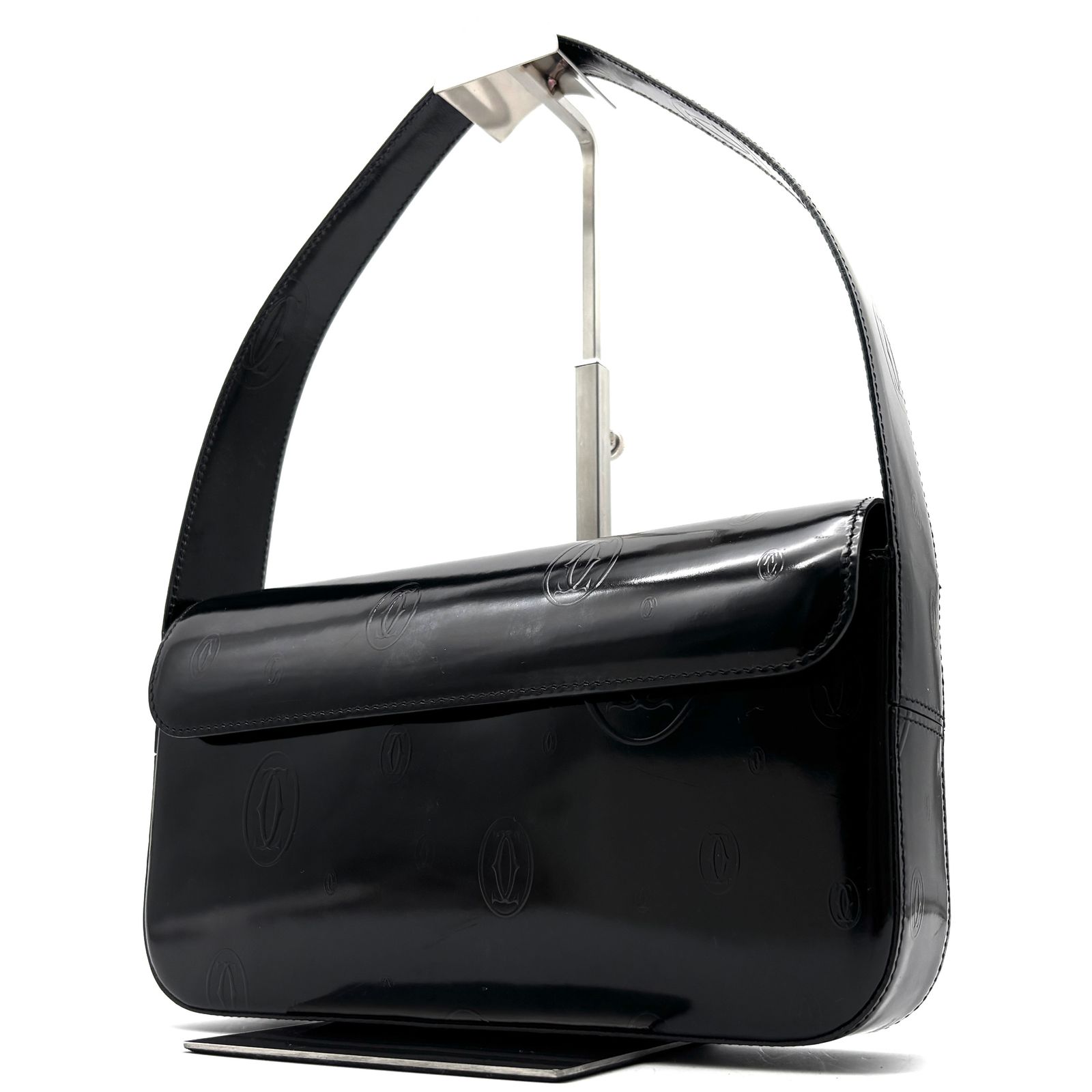 美品 カルティエ Cartier ハッピーバースデー ハンドバッグ ワンショルダーバッグ ロゴ パテントレザー エナメル 本革 ブラック 黒 肩掛け ボーナス 夏休み 夏コーデ ご褒美 旅行 帰省 サマーギフト プレゼント