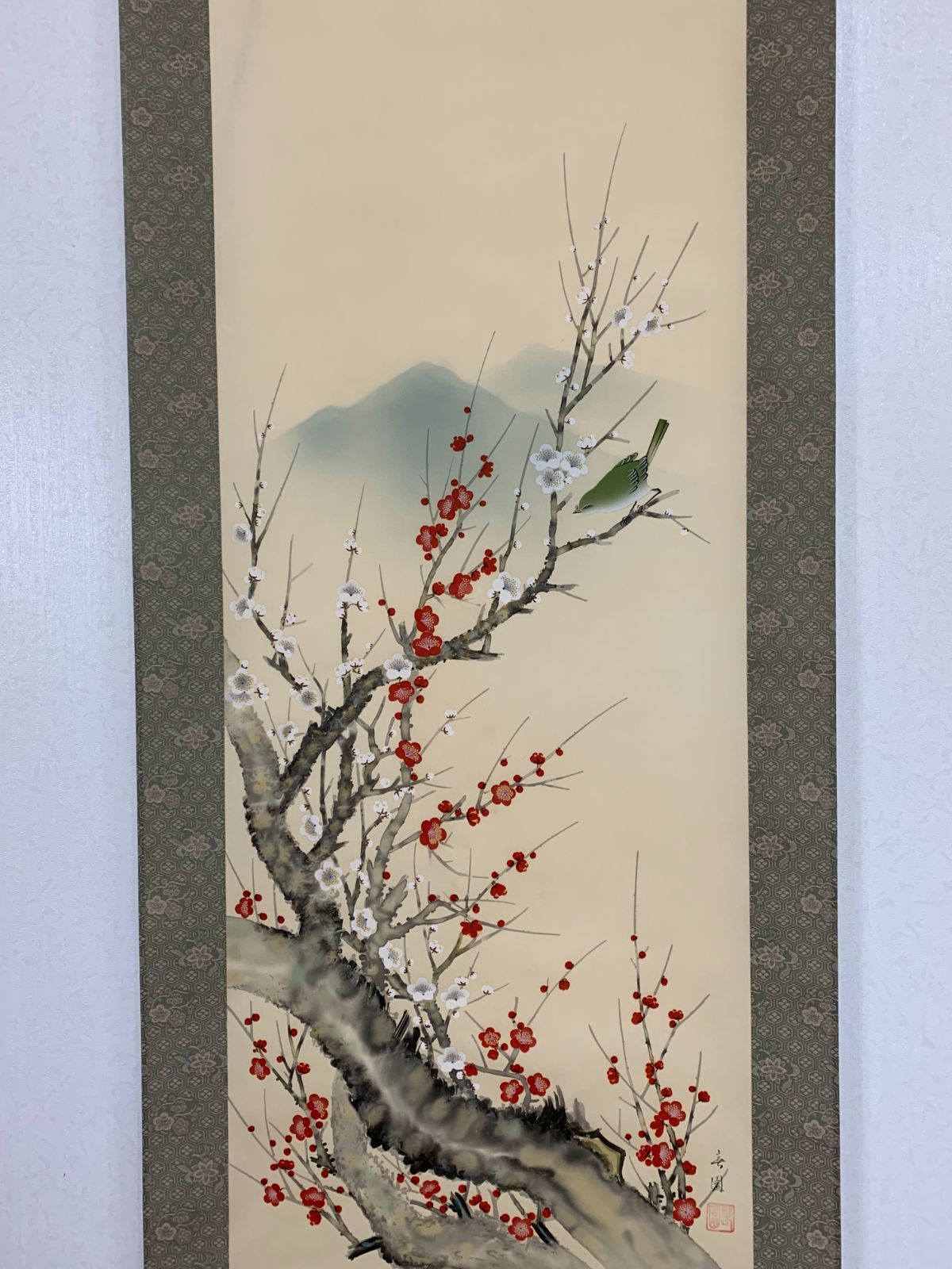 掛け軸】474 春園「臥龍梅に遠山」#茶掛 #掛軸 #古美術 #骨董 #お