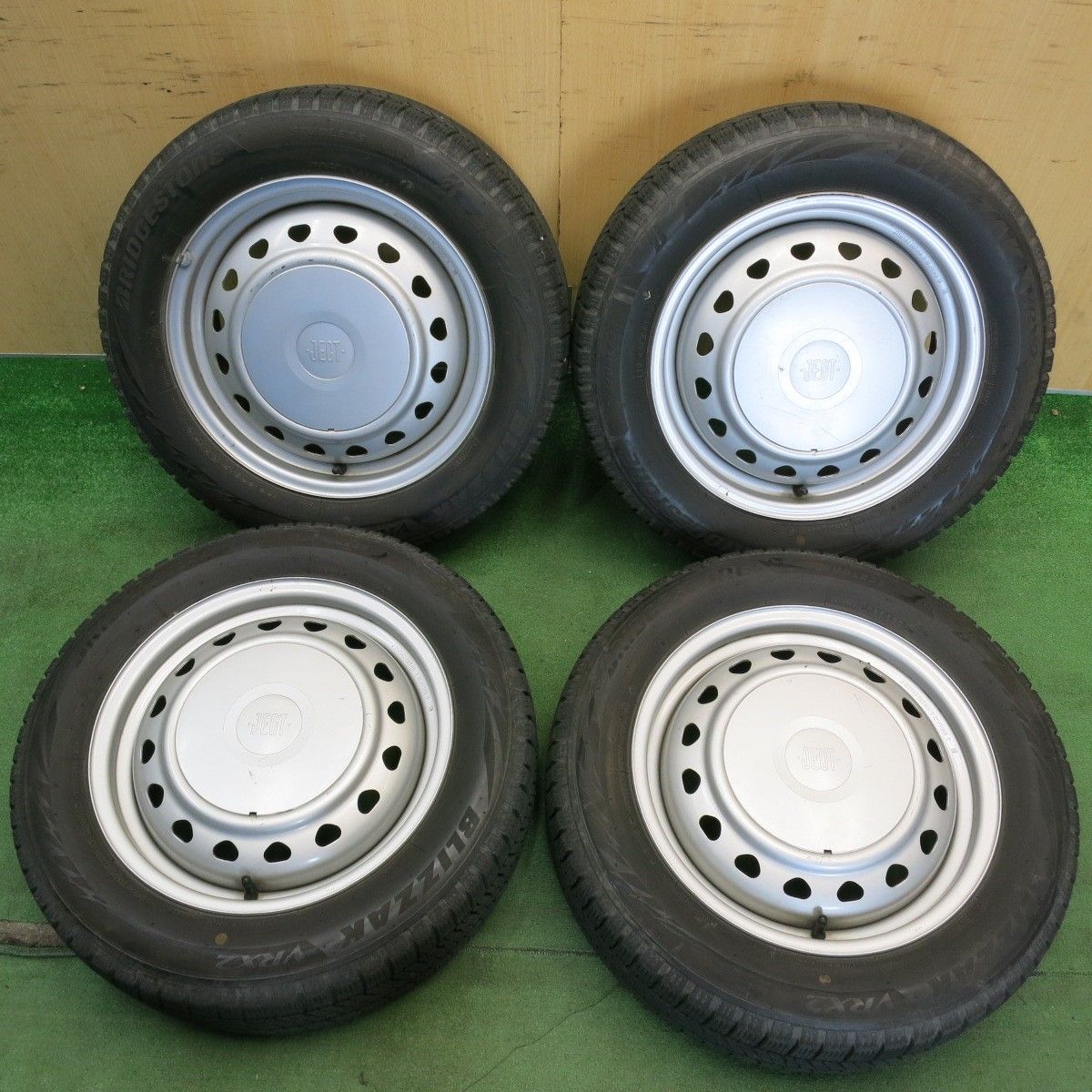 キレイ★スタッドレス 185/60R15 ブリヂストン ブリザック VRX2 JECT スチール ホイール 15インチ PCD100 114.3/4H マルチ★6060408HAス