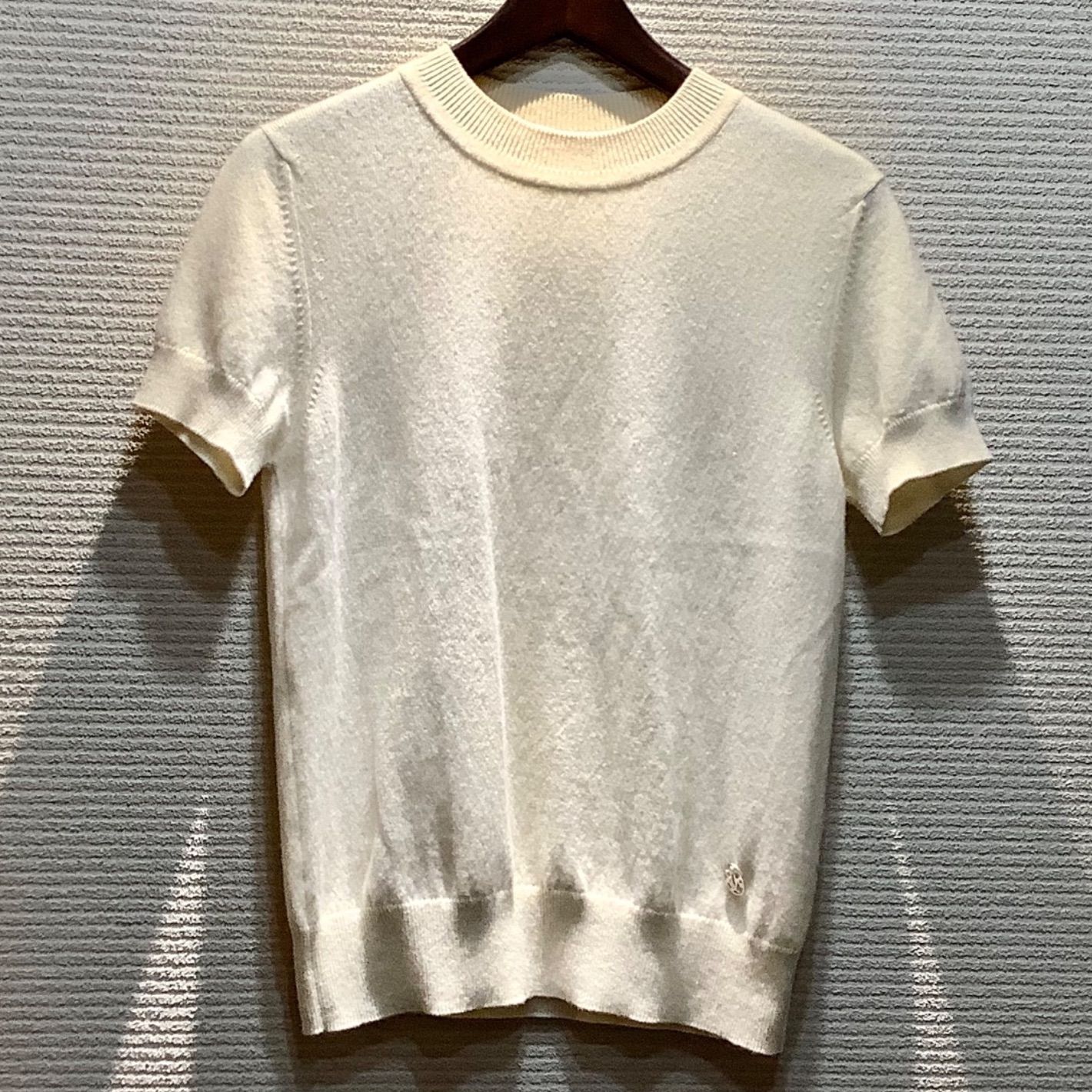 エルメス HERMES 21SS Hリフト プレート カシミヤ ニット セーター 半袖 丸首 オフホワイト レディース I612/T38
