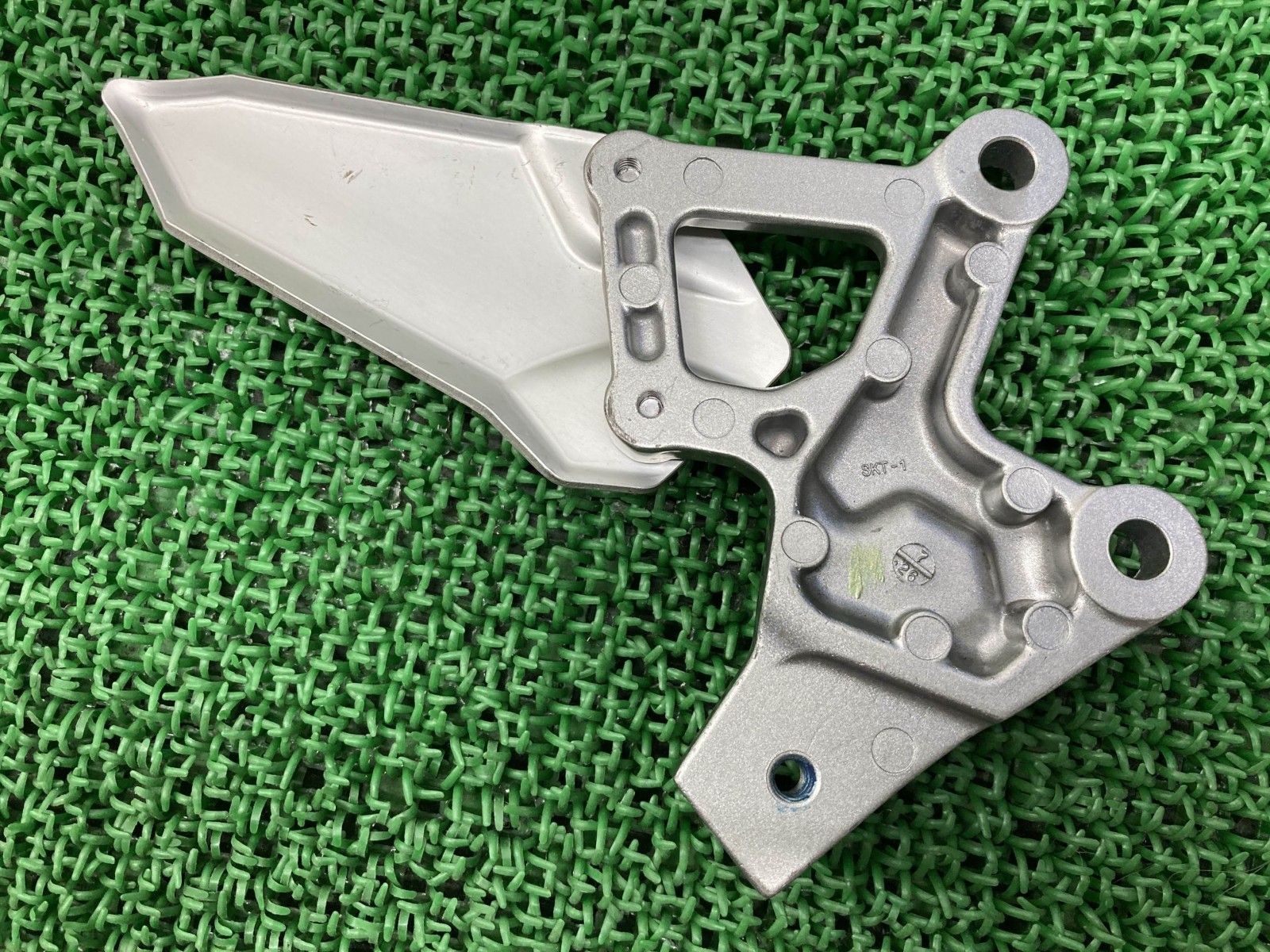 ZX-4RR ステップホルダー 左 SKT カワサキ 純正 中古 ZX400P メイン ZX