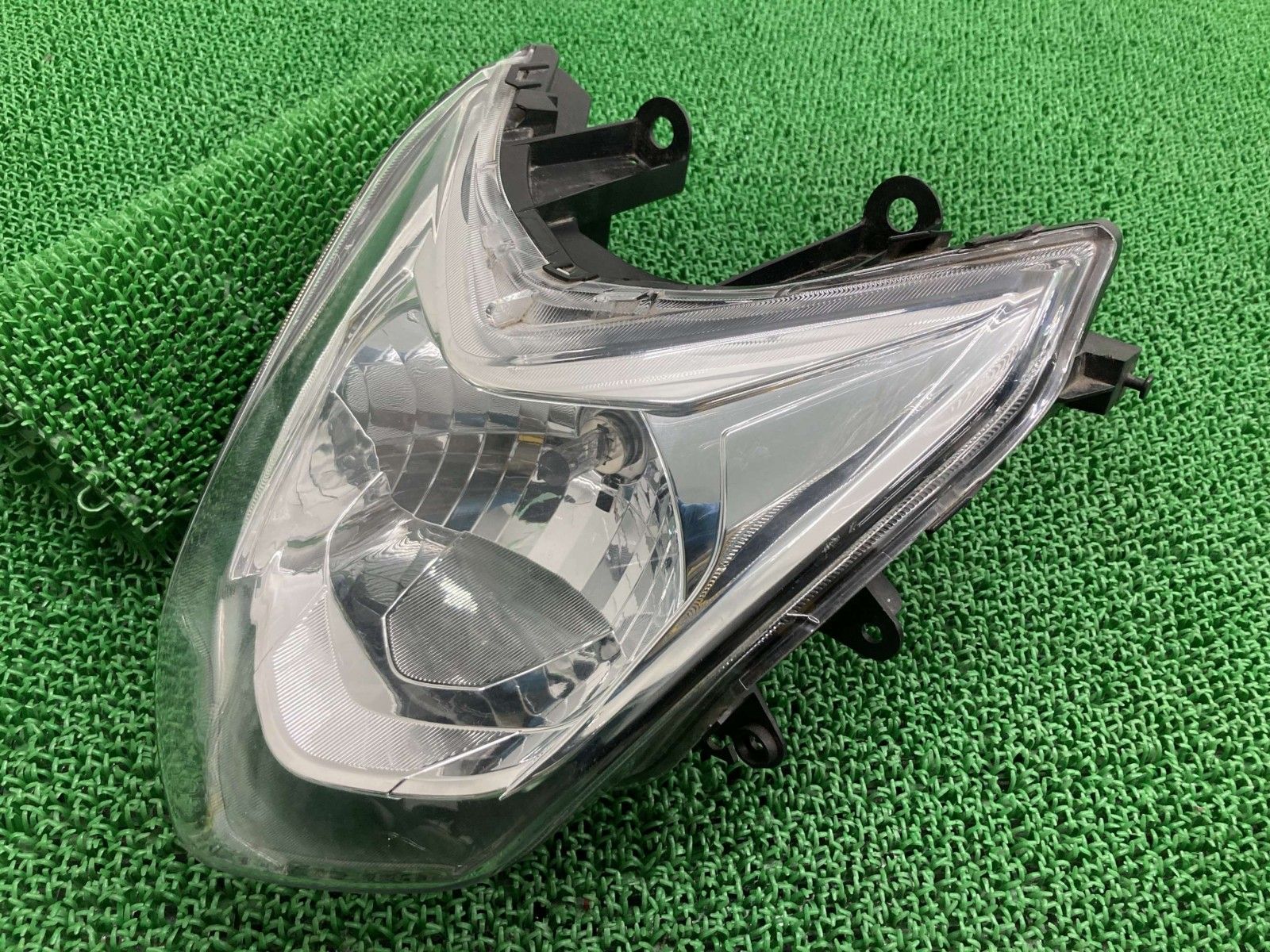 シグナスX ヘッドライト 90-4491 ヤマハ 純正 中古 SEA5J 4型 修復素材に 品薄 aF