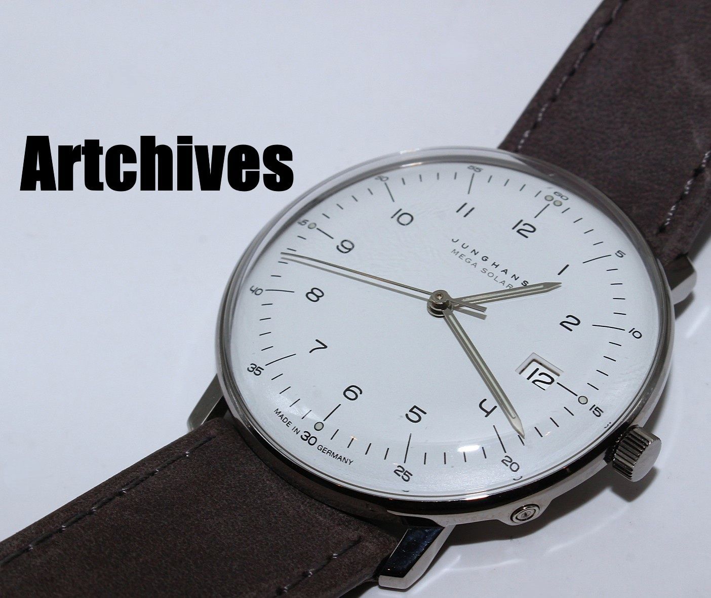 『VRW-1922』☆時計☆JUNGHANS (ユンハンス)☆059/2021.04☆マックスビル メガソーラー☆W文字盤 メンズ ソーラー 稼働品☆